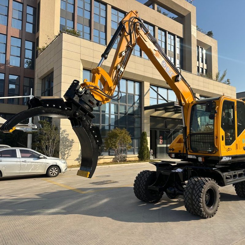 Jinggong Excavator  launches the innovative JG80 stone clip excavator for the global market